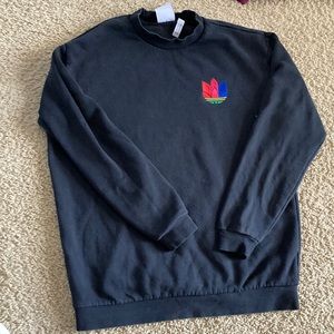 adidas Essentials trefoil crewneck - small